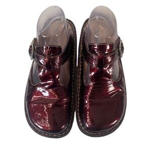 Alegria Burgundy Patent Mary Jane Clogs Women 38 Adjustable Strap Professional
